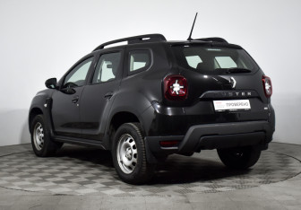 Подержанный автомобиль Renault Duster 2022 года (7 фото)