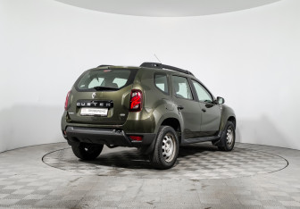 Подержанный автомобиль Renault Duster 2019 года (5 фото)