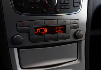 Подержанный автомобиль Ford S-MAX 2008 года (12 фото)