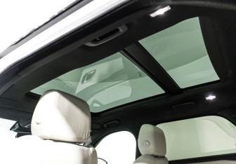 Подержанный автомобиль Land Rover Range Rover Velar 2021 года (17 фото)