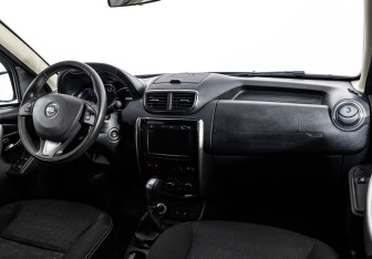 Подержанный автомобиль Nissan Terrano 2019 года (9 фото)