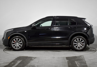 Подержанный автомобиль Cadillac XT4 2021 года (8 фото)