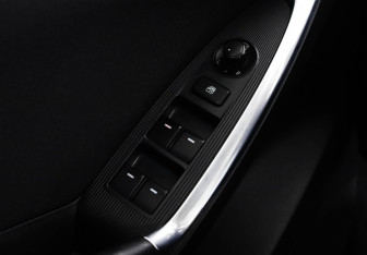 Подержанный автомобиль Mazda CX-5 2014 года (15 фото)