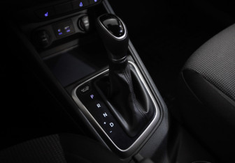 Подержанный автомобиль Hyundai Solaris Sedan 2017 года (16 фото)