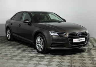 Подержанный автомобиль Audi A4 Sedan 2018 года (3 фото)