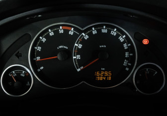 Подержанный автомобиль Opel Meriva 2008 года (19 фото)