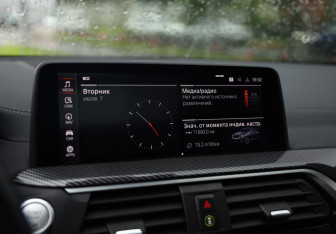 Подержанный автомобиль BMW X4 2021 года (17 фото)