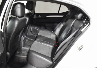 Подержанный автомобиль Citroen C4 Sedan 2016 года (9 фото)