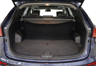 Подержанный автомобиль Hyundai Santa Fe 2016 года (20 фото)