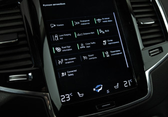 Подержанный автомобиль Volvo XC90 2019 года (16 фото)