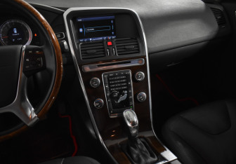 Подержанный автомобиль Volvo XC60 2012 года (19 фото)