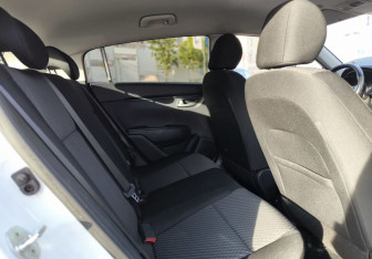 Подержанный автомобиль Kia Rio Hatchback 2019 года (13 фото)