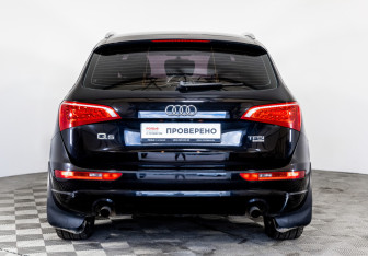 Подержанный автомобиль Audi Q5 2011 года (6 фото)