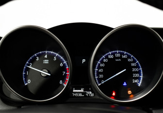 Подержанный автомобиль Mazda 3 Sedan 2012 года (16 фото)