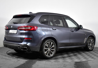 Подержанный автомобиль BMW X5 2020 года (34 фото)