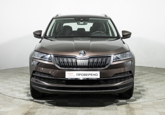 Подержанный автомобиль Skoda Karoq 2020 года (2 фото)