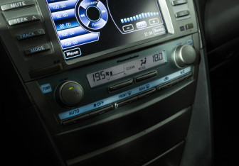 Подержанный автомобиль Toyota Camry Sedan 2008 года (15 фото)