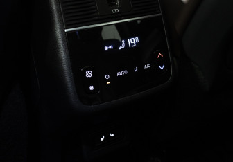 Подержанный автомобиль Exeed VX 2023 года (18 фото)