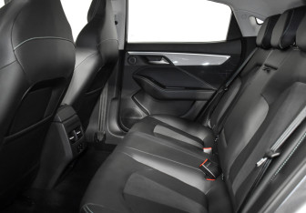 Новый Москвич 6 2025 (13 фото)