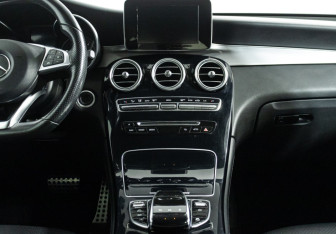 Подержанный автомобиль Mercedes-Benz GLC Coupe 2015 года (14 фото)