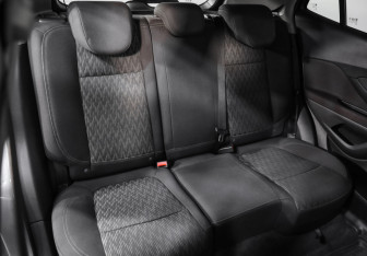 Подержанный автомобиль Opel Mokka 2013 года (20 фото)