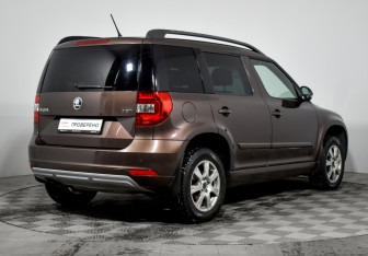 Подержанный автомобиль Skoda Yeti 2014 года (5 фото)