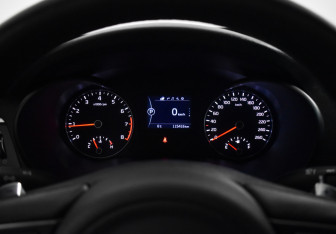 Подержанный автомобиль Kia K5 2017 года (21 фото)