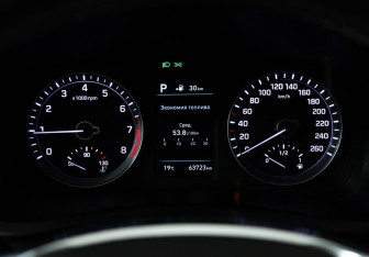 Подержанный автомобиль Hyundai Sonata 2017 года (12 фото)