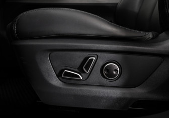Подержанный автомобиль Changan UNI-T 2023 года (33 фото)