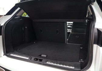 Подержанный автомобиль Land Rover Range Rover Evoque 2013 года (31 фото)