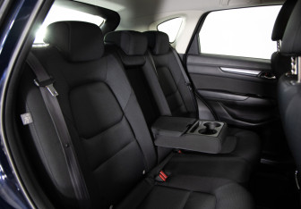 Подержанный автомобиль Mazda CX-5 2017 года (12 фото)