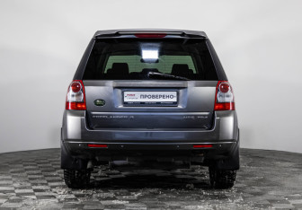 Подержанный автомобиль Land Rover Freelander 2010 года (7 фото)