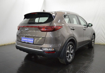 Подержанный автомобиль Kia Sportage 2019 года (5 фото)