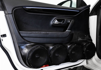 Подержанный автомобиль Volkswagen Passat CC 2014 года (21 фото)