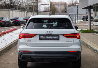 Подержанный автомобиль Audi Q3 2020 года (6 фото)