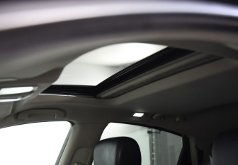 Подержанный автомобиль Infiniti FX 2008 года (26 фото)