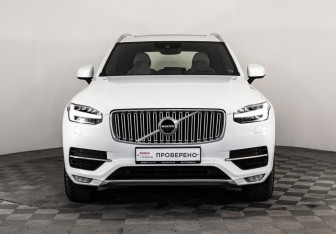 Подержанный автомобиль Volvo XC90 2018 года (3 фото)