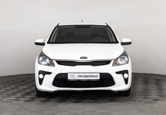 Подержанный автомобиль Kia Rio Sedan 2020 года (2 фото)