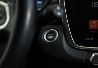 Подержанный автомобиль Geely Atlas Pro 2024 года (15 фото)