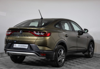 Подержанный автомобиль Renault Arkana 2021 года (5 фото)