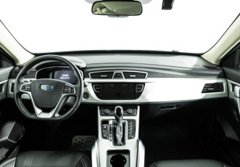 Подержанный автомобиль Geely Atlas 2021 года (14 фото)