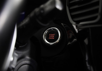 Подержанный автомобиль Mitsubishi Outlander 2015 года (19 фото)