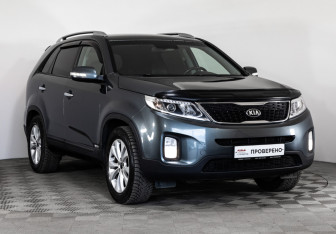 Подержанный автомобиль Kia Sorento 2016 года (3 фото)