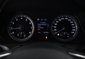 Подержанный автомобиль Hyundai Sonata 2020 года (18 фото)