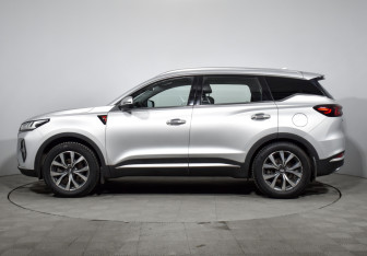 Подержанный автомобиль Chery Tiggo 7 Pro Max 2023 года (8 фото)