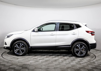 Подержанный автомобиль Nissan Qashqai 2019 года (8 фото)