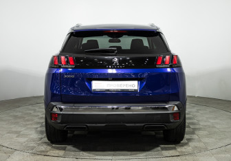 Подержанный автомобиль Peugeot 3008 2018 года (6 фото)