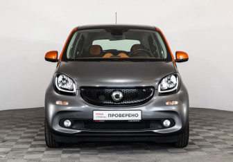 Подержанный автомобиль Smart Forfour 2016 года (2 фото)