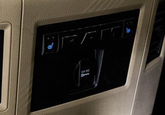 Подержанный автомобиль Dodge RAM 2014 года (25 фото)