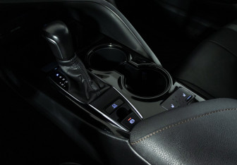 Подержанный автомобиль Toyota Camry Sedan 2020 года (17 фото)